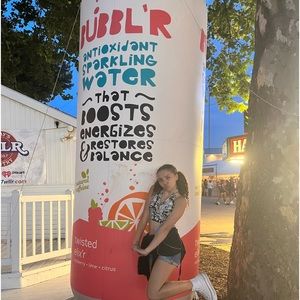 Meet your Posher, Francesca